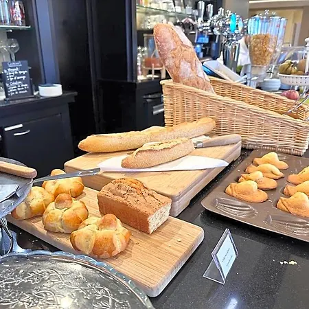 Hotel Logis & Restaurant Le Bocage